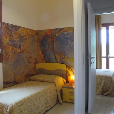 Jolanda By Interhome باني