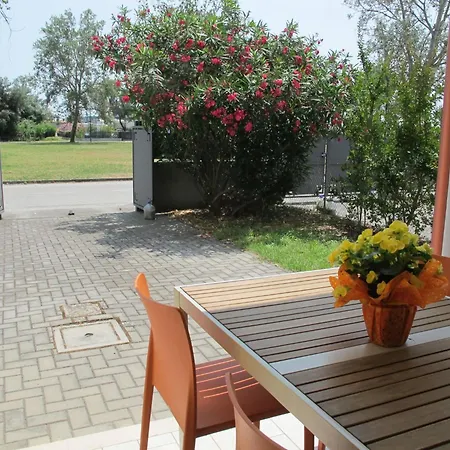 Jolanda By Interhome