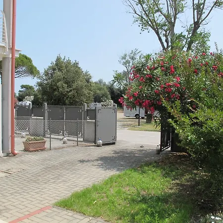 Holiday home Jolanda By Interhome *