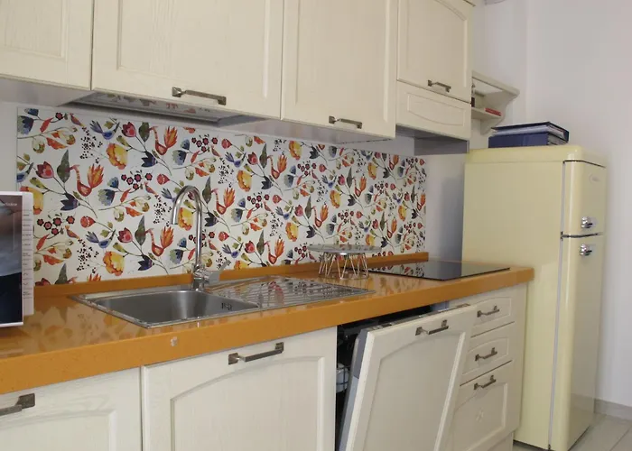 Semesterbostad Jolanda By Interhome