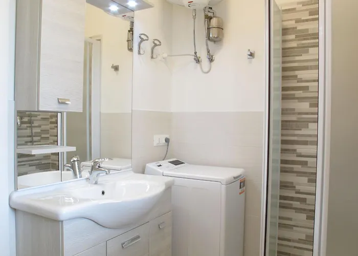 Jolanda By Interhome *