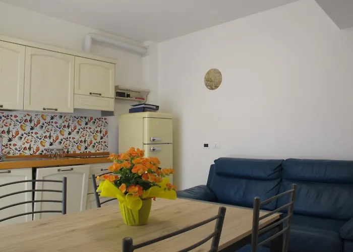 Jolanda By Interhome